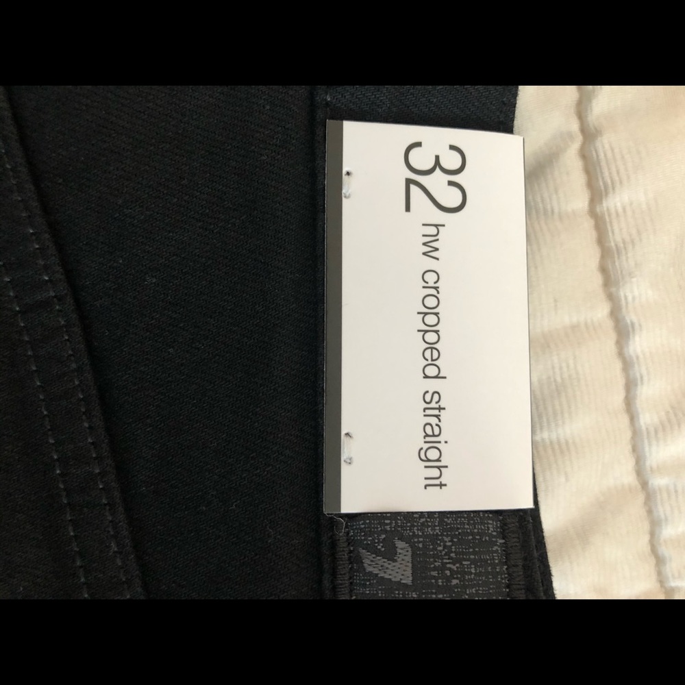 7 For All Mankind HW Cropped Straight - Picture 5 of 10
